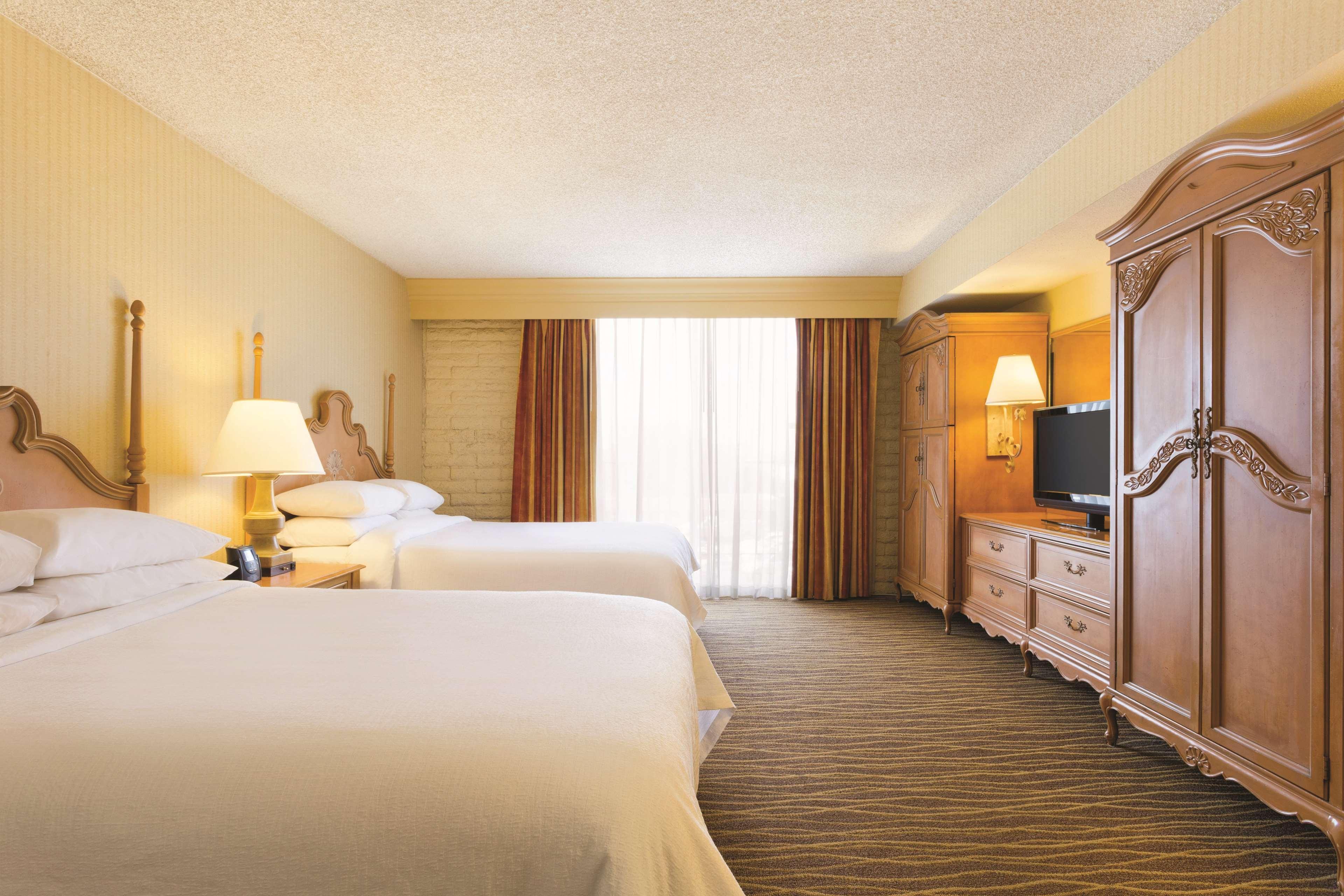 6 Phoenix, Az - Sky Harbor 4*