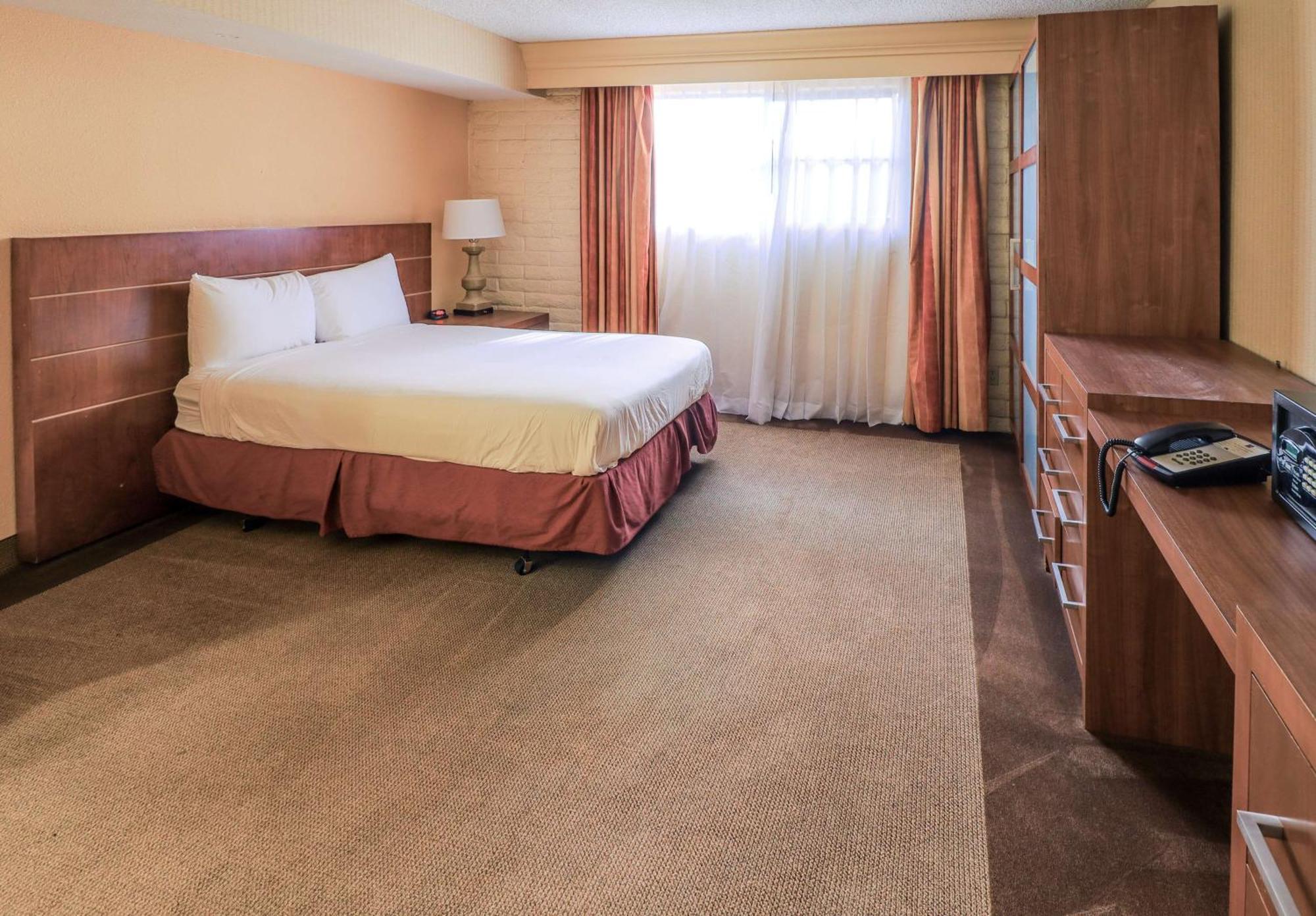 6 Phoenix, Az - Sky Harbor 4* Phoenix